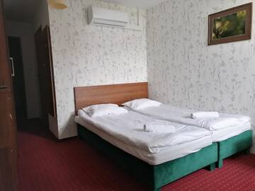 Фото номера Двухместный номер с 1 кроватью Отель Pensjonat Telimena г. Звежинец 2